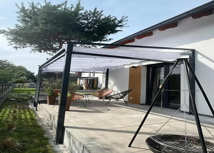 Home, Sea, Jacuzzi, For 6 People Dom wakacyjny *